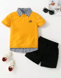 Set camisa corta amarilla estampado caballito