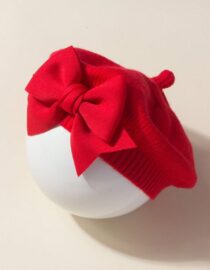 Sombrero francés con moño